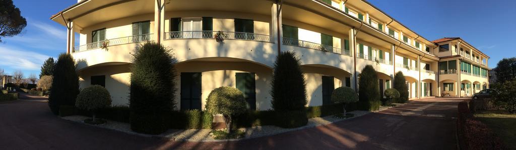 Centro Di Spiritualita Maria Candida Armeno Exterior photo